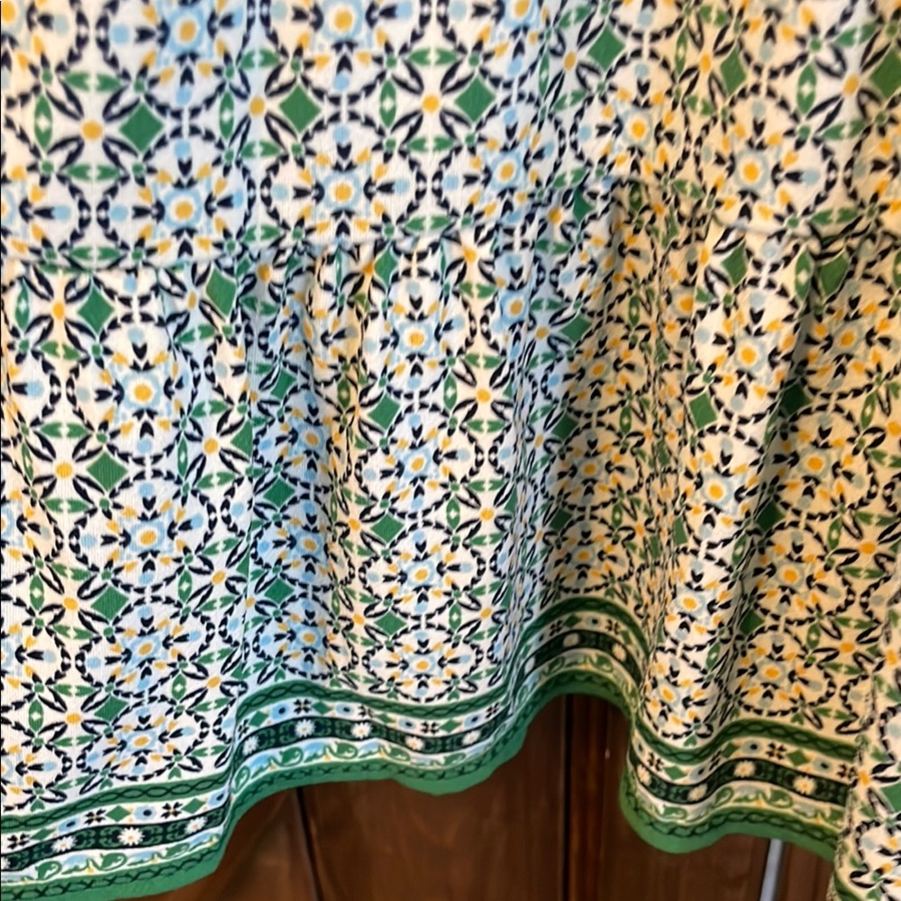 Max Studio Multicolor Patterned Fabric - Picture 3 of 4